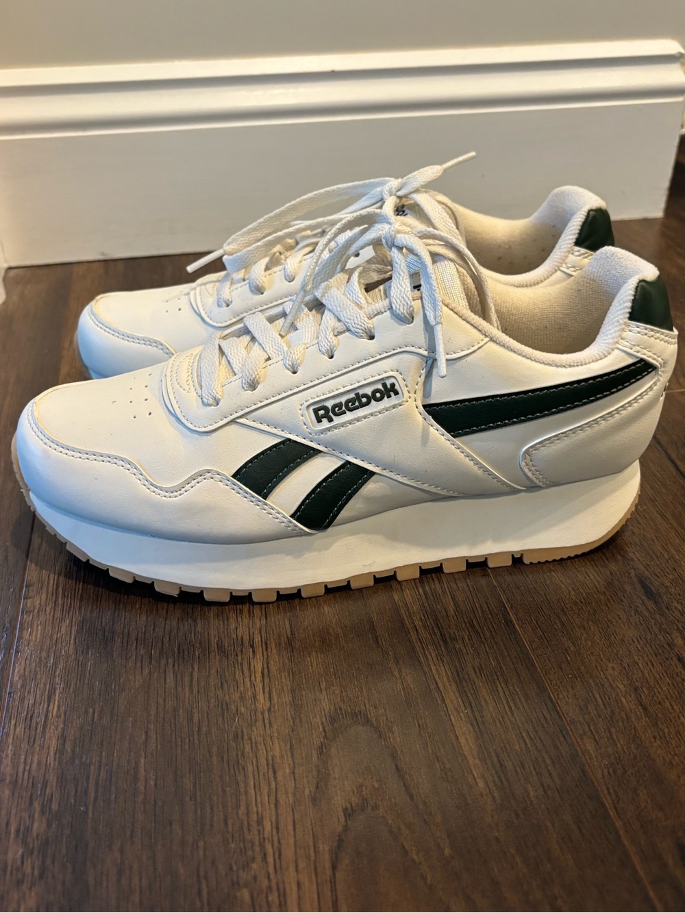 Reebok Classic White & Dark Green Women’s Sneakers